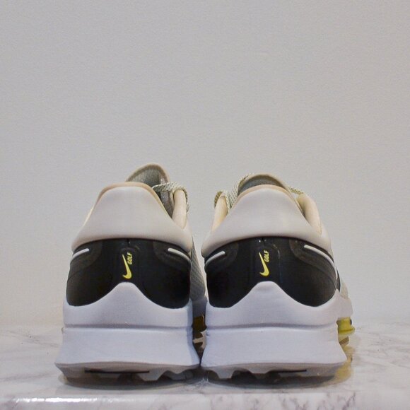 NIKE | AIR ZOOM INFINITY TOUR NXT SPIKELESS GOLF SHOES - Picture 3 of 7
